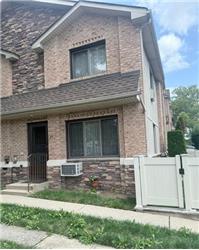 165 Narrows Rd N, Staten Island, NY