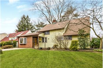 Primary listing photos for listing ID 561288