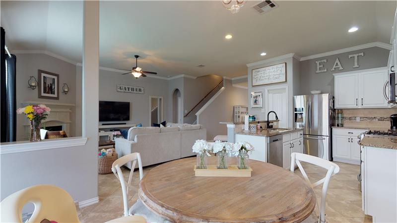 Breakfast area close to the kitchen and family room which is great to entertain!