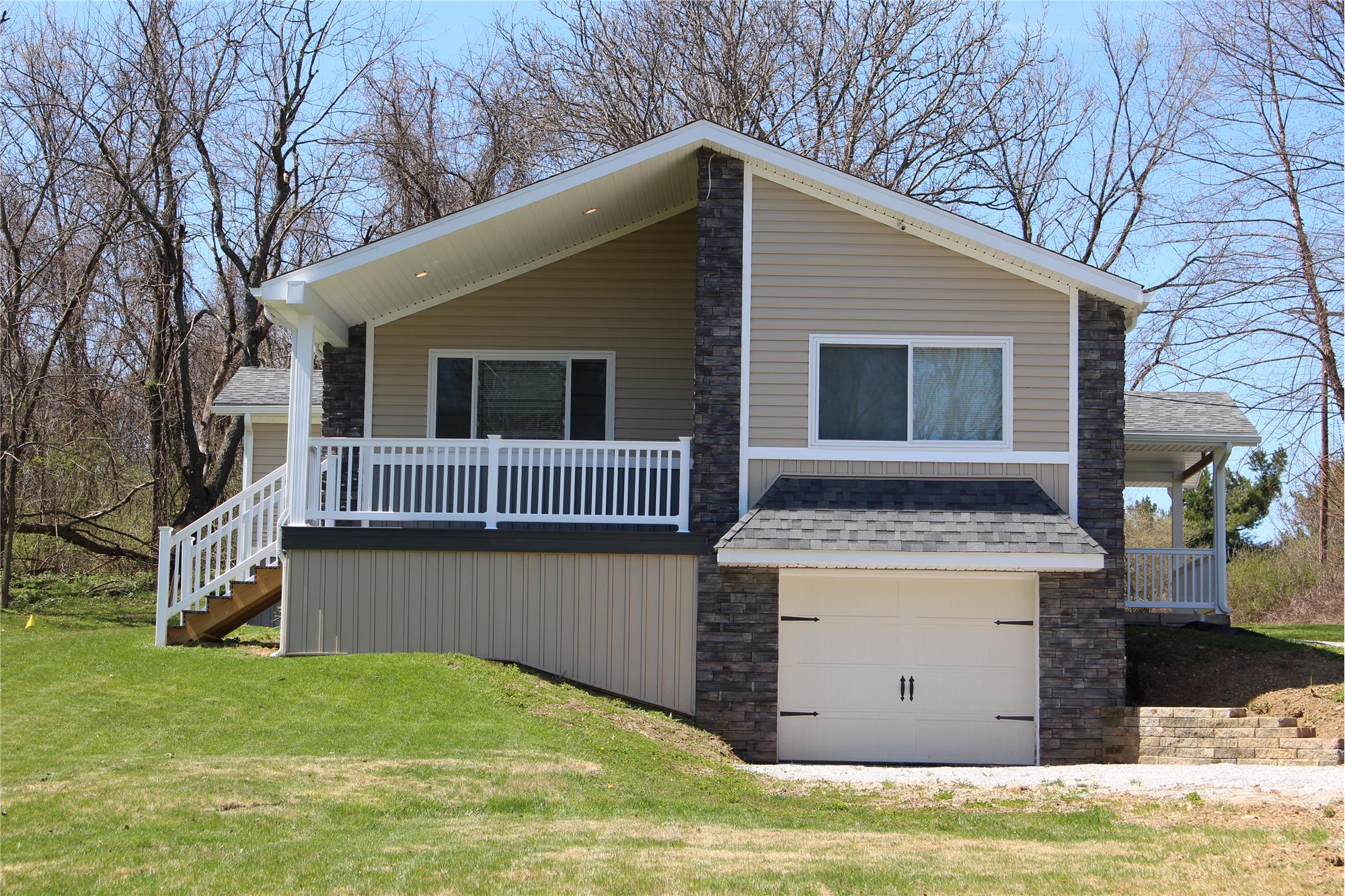 1679 Bantam Ridge, Wintersville, OH 43953 By Zoe, Kerri, Lisa, Nate
