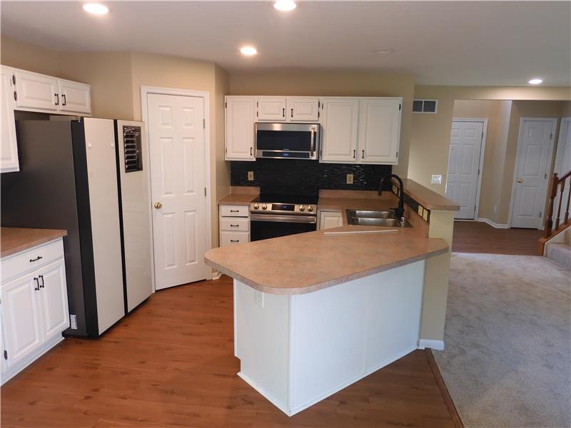 
                            Property Image 10