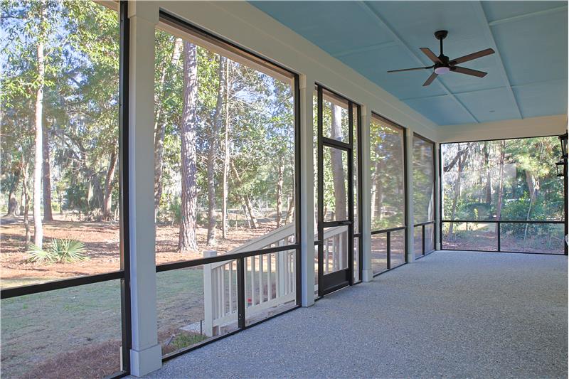 Screened porch 