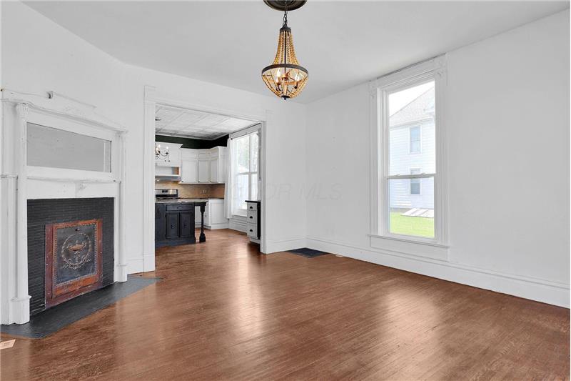 
                            Property Image 7
