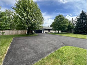 Primary listing photos for listing ID 539136