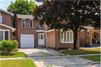 17 Brownridge Crescent, Toronto, ON