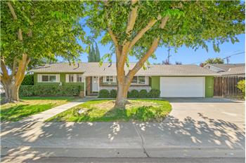 Primary listing photos for listing ID 605434