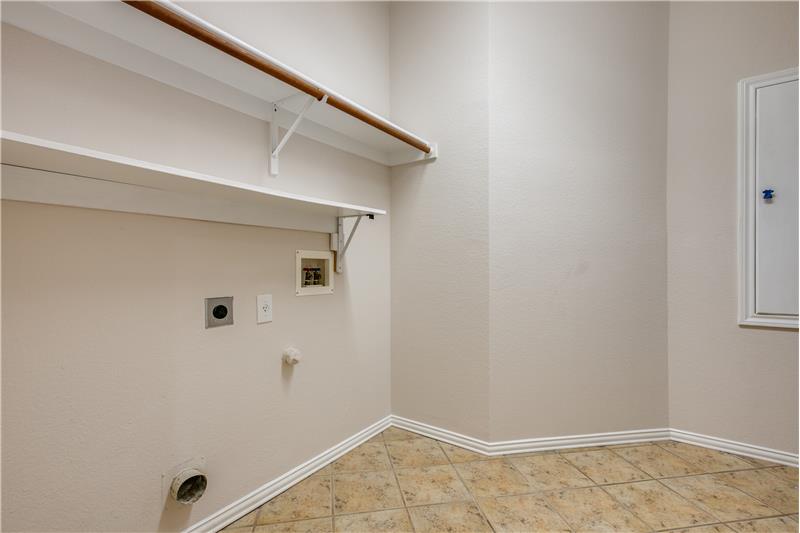 spacious utility room!