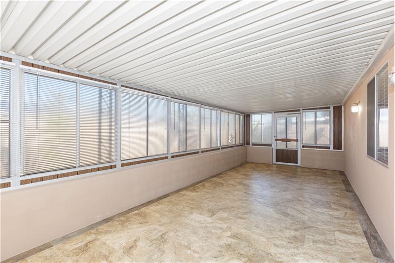 Multi-purpose Sun Room