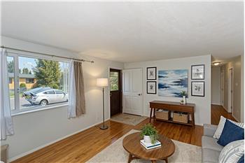 Virtual Staged Living Room Photo