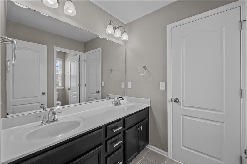 Jack & Jill bath shared by two of the second floor bedrooms