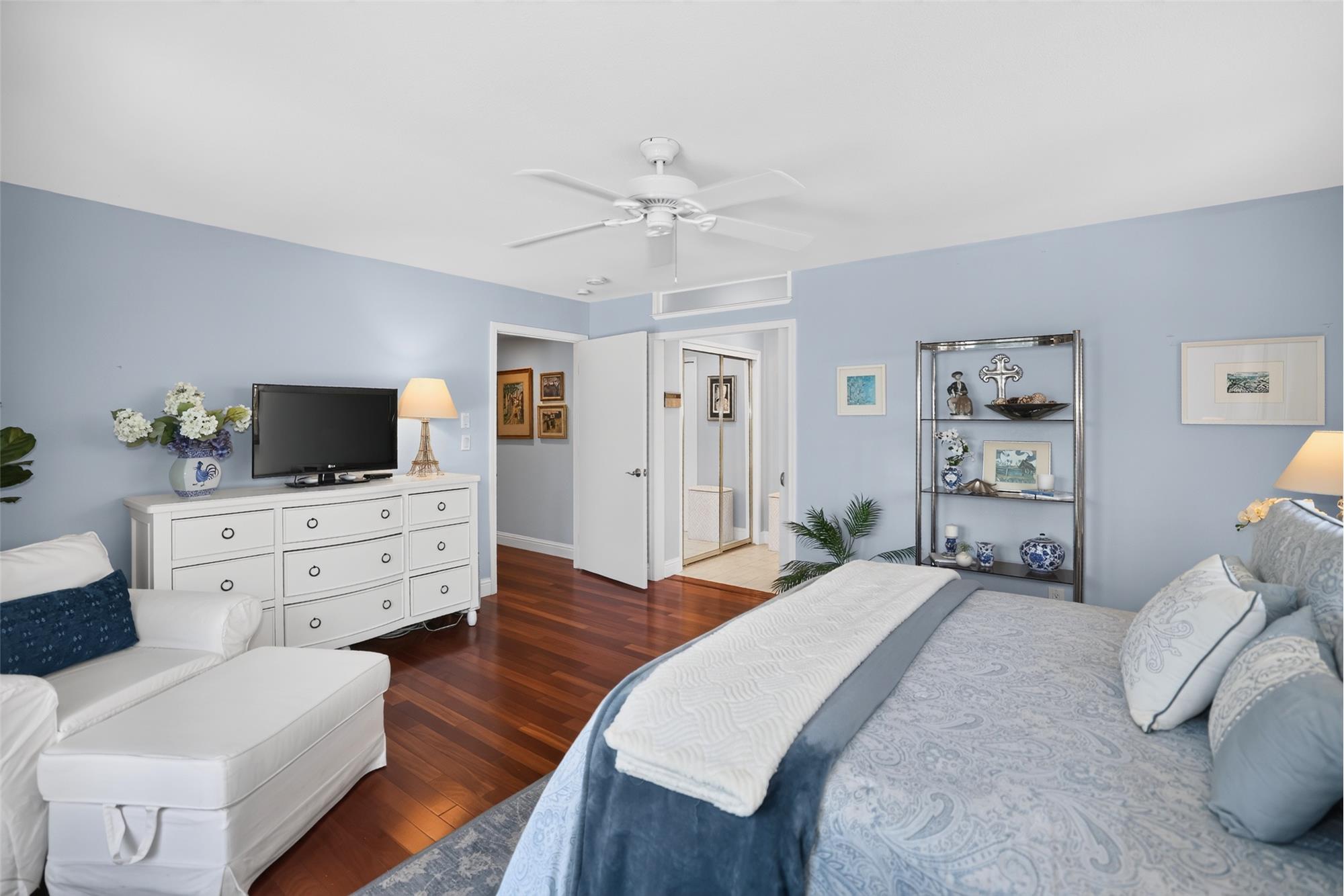 https://realbird.blob.core.windows.net/rb-photos/1742-woodside-drive-woodland-ca-95695_F3B9B8D5_652812_639222544604441037_80x60.jpg