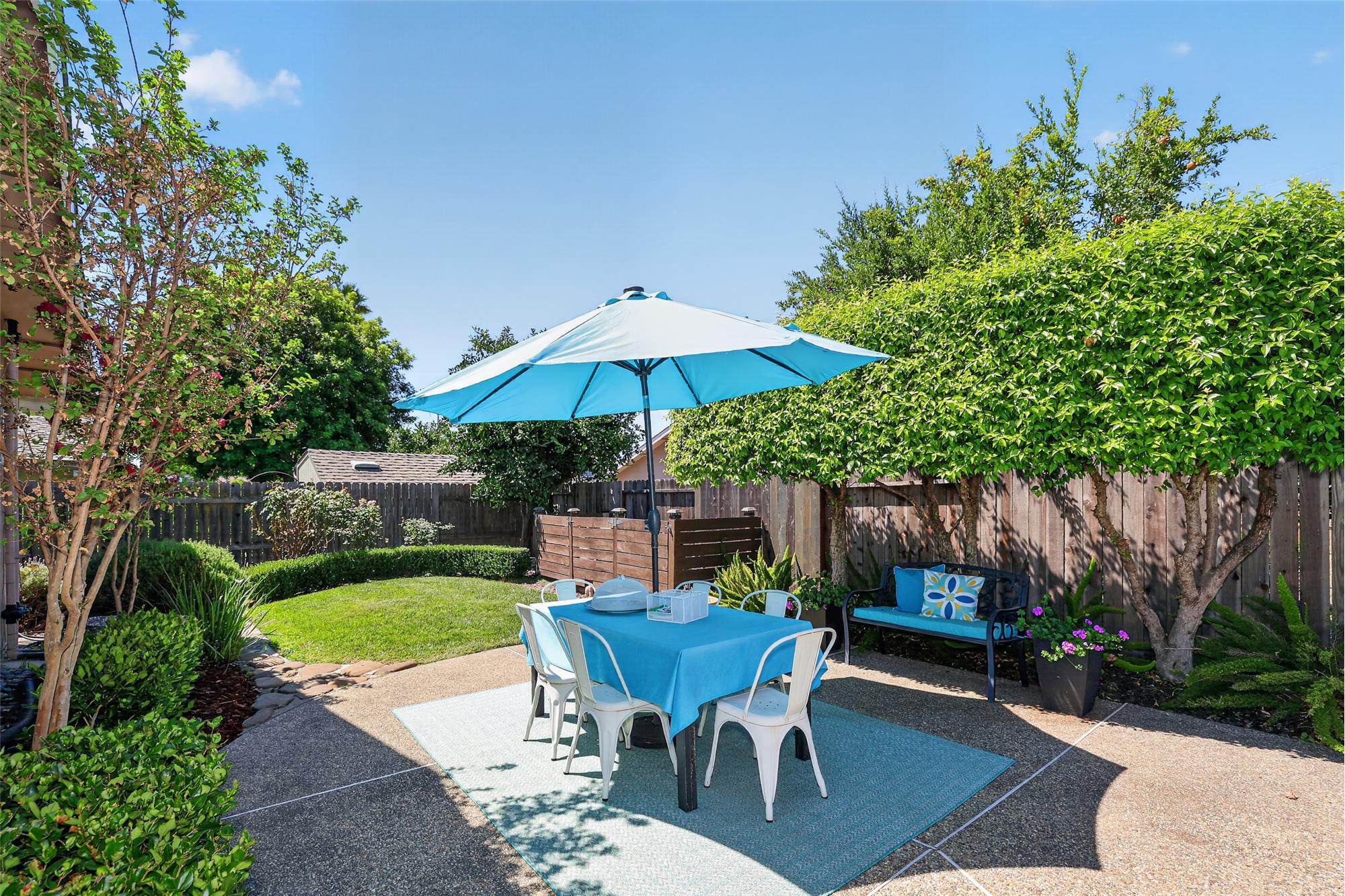 https://realbird.blob.core.windows.net/rb-photos/1742-woodside-drive-woodland-ca-95695_F3B9B8D5_652812_639222544682451318_80x60.jpg