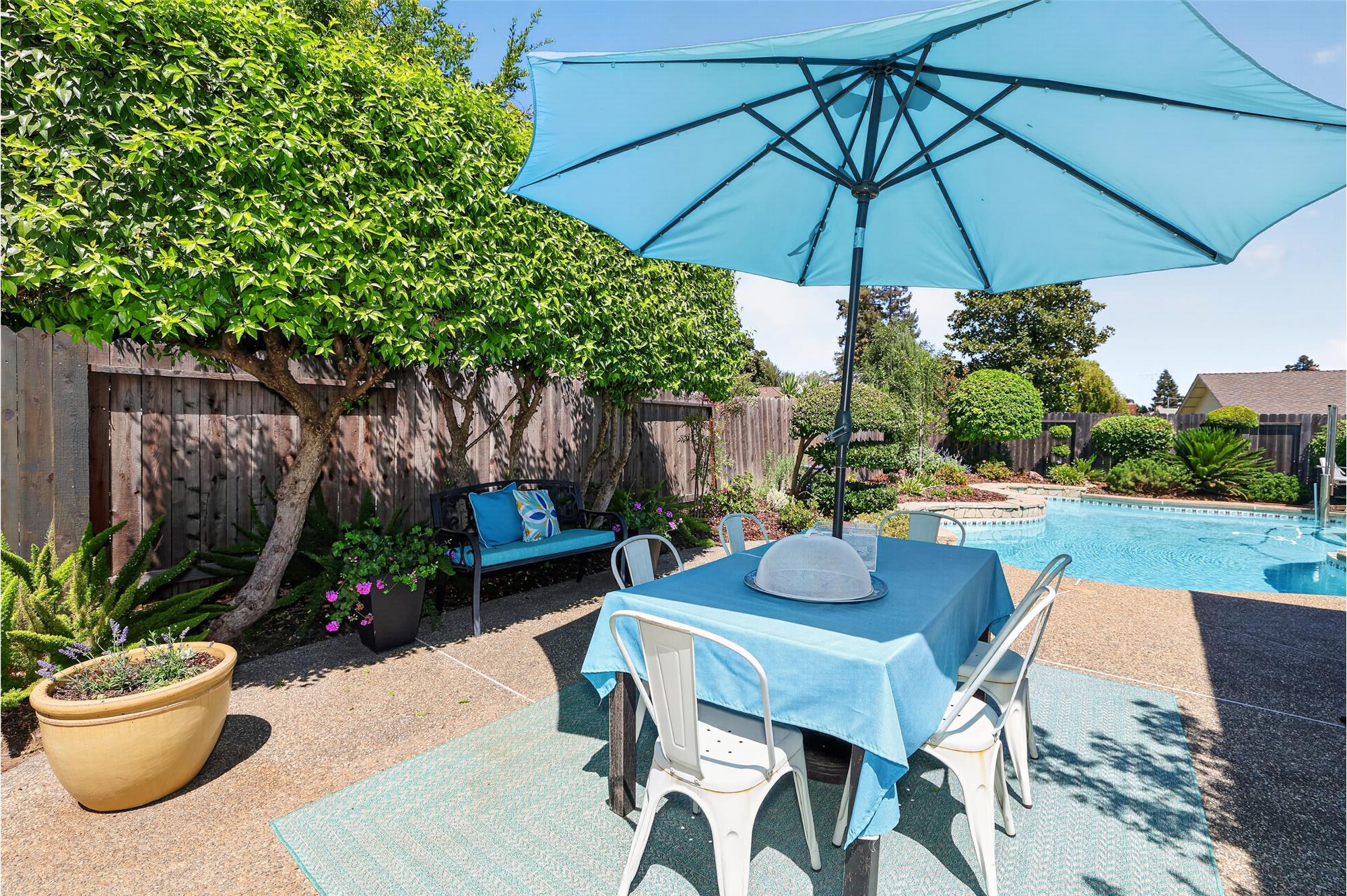 https://realbird.blob.core.windows.net/rb-photos/1742-woodside-drive-woodland-ca-95695_F3B9B8D5_652812_639222544718342301_80x60.jpg