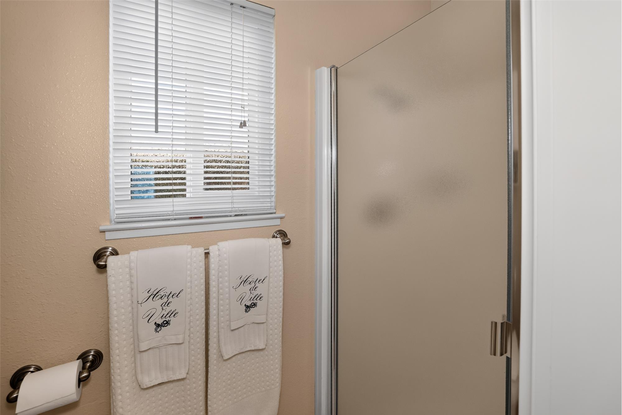 https://realbird.blob.core.windows.net/rb-photos/1742-woodside-drive-woodland-ca-95695_F3B9B8D5_652812_639222544880893047_80x60.jpg