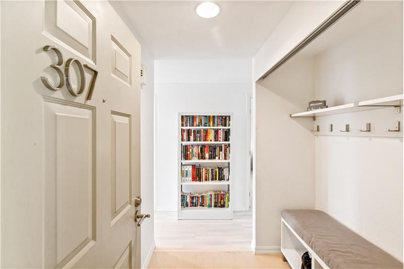 Welcome to #H307. Convenient drop zone keeps shoes, coats, and bags organized right as you enter.