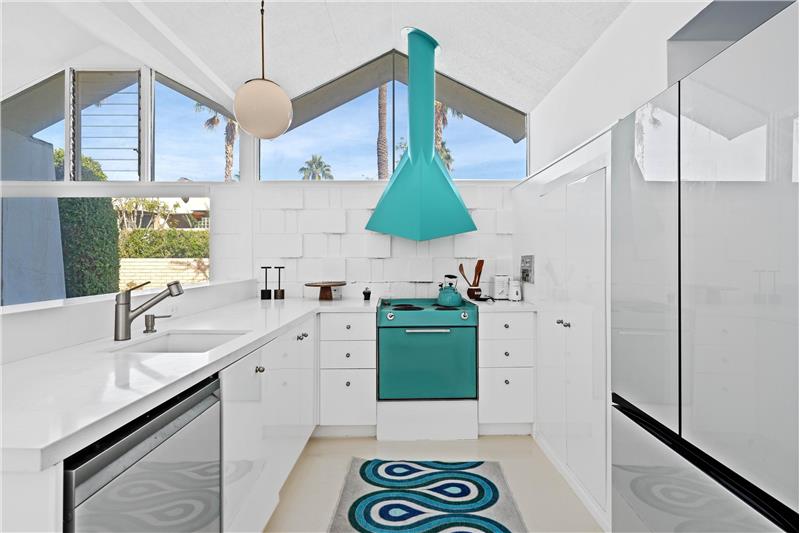 Modern Kitchen classic pedigree