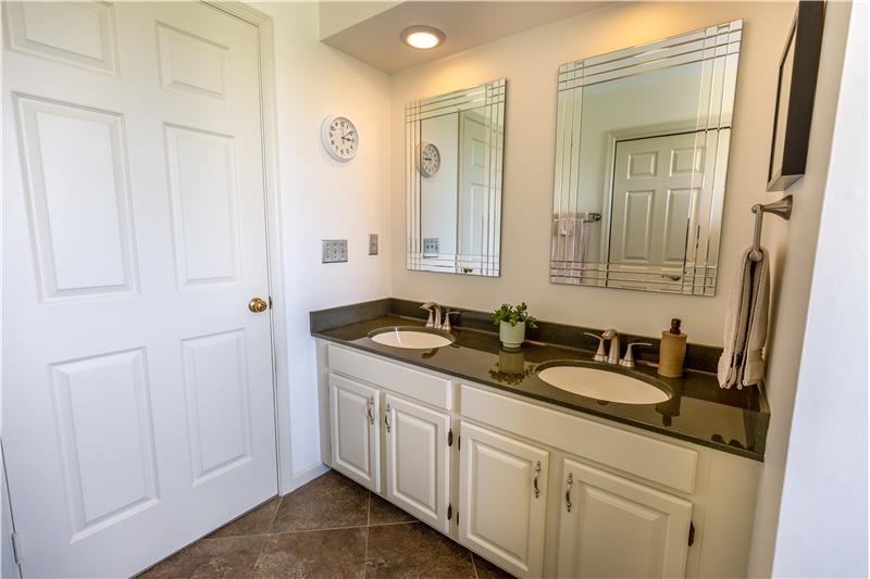 Second floor full bathroom