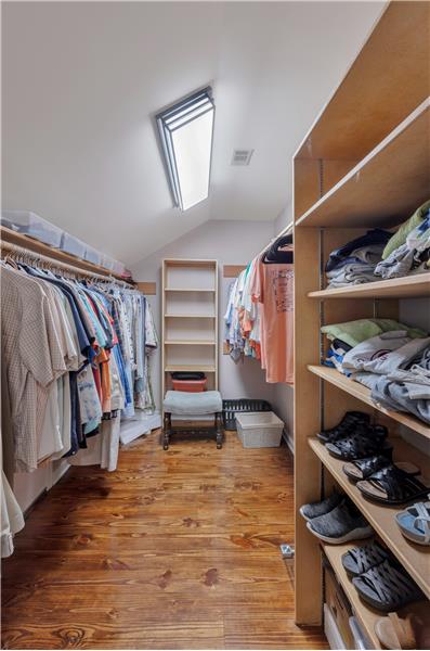 Walk-in closet