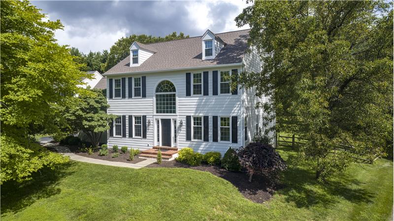 1761 Thistle Way - Exterior front 