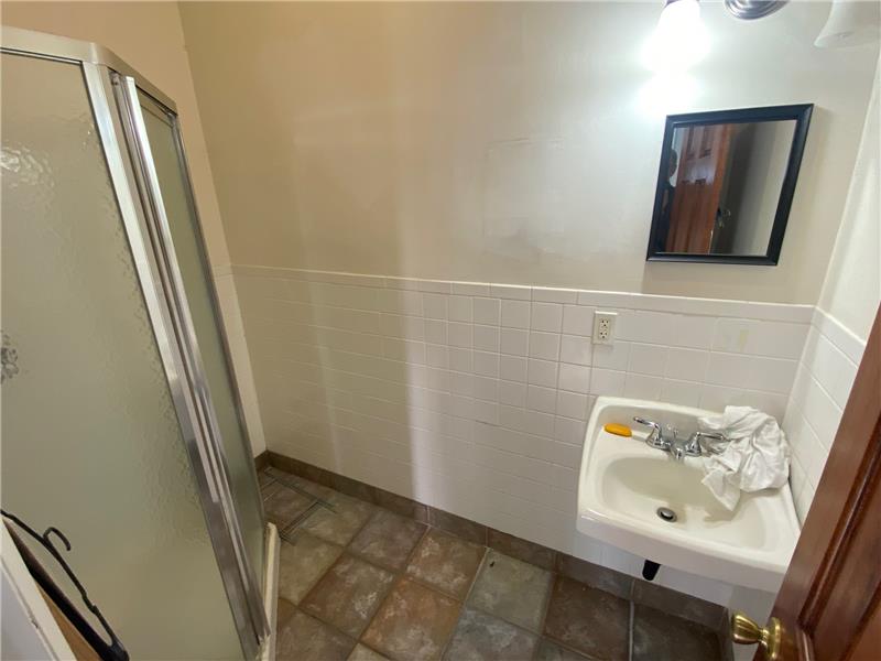 Shower room - could be converted back to 2nd restroom