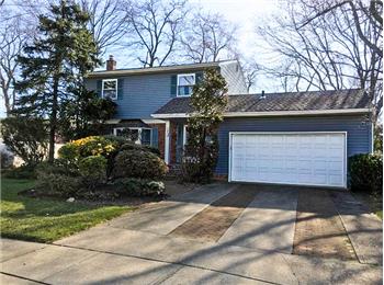 Primary listing photos for listing ID 537834