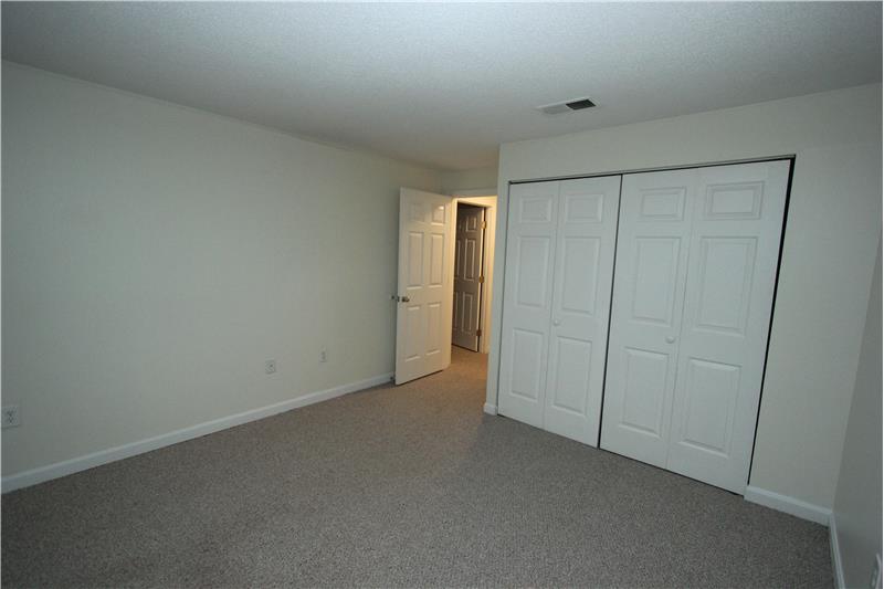 2nd Bedroom - Closets