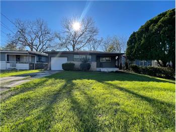 Primary listing photos for listing ID 489836