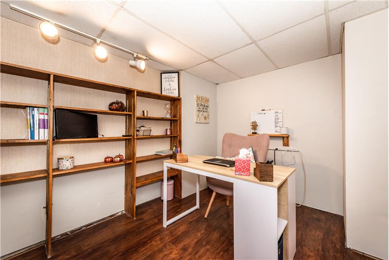 Additional flex space in the finished basement... use it as an office, a crafts room, an exercise room.