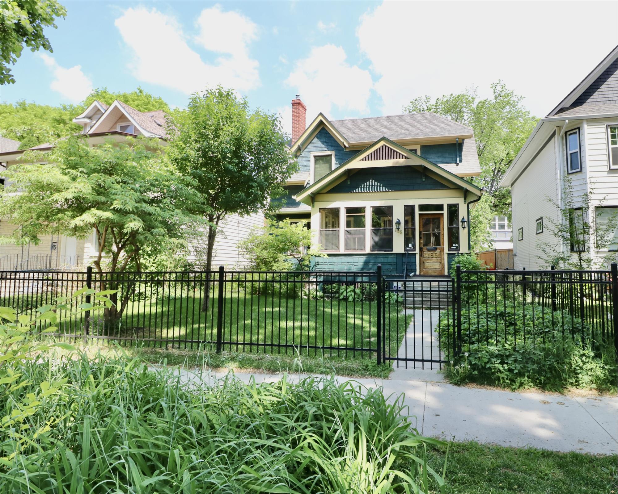 185 Ethelbert Street, Winnipeg, MB R3G 1V8 RealBird Blog