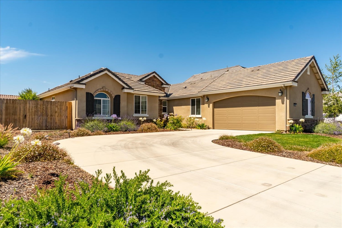 Property pictures of 1862 Willingham Drive, Santa Maria, CA 93454, USA