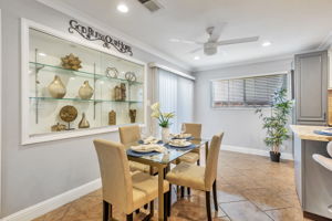 Stunning Built-in Display Case in Dining Area!