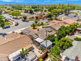 Only 2 Minutes from 280 & 101 Freeways!