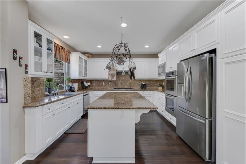 
                            Property Image 32