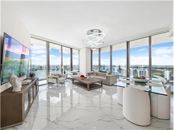 Primary listing photos for listing ID 634452