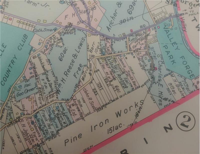 Map from 1933 calling it IRISH ROAD