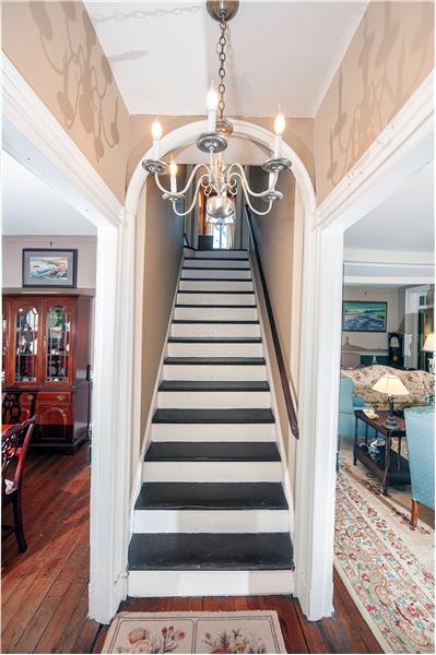 1900 Valley Forge Road Entry Foyer Staircase