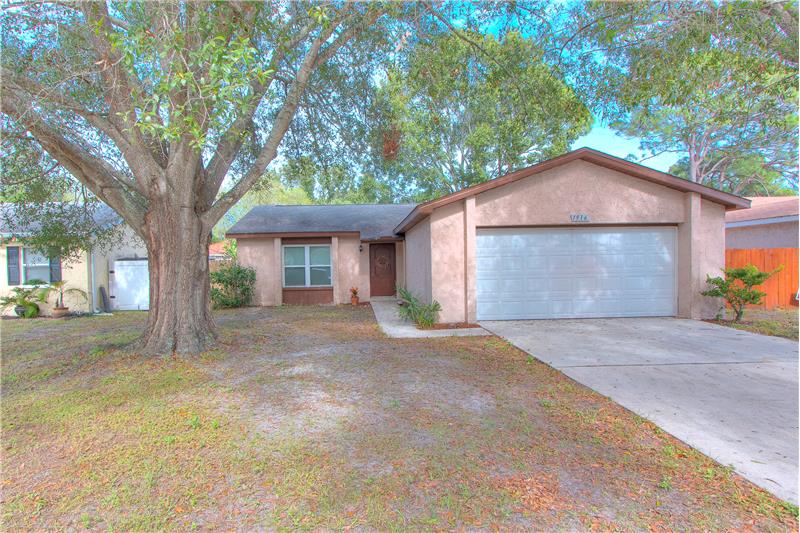 1916 Saginaw Ct