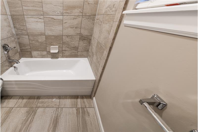 
                            Property Image 23