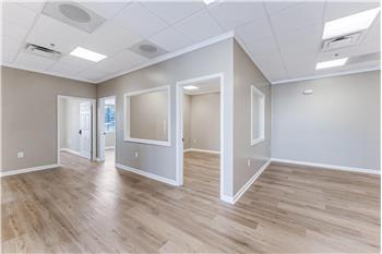 19441 Golf Vista Plz 110-B, Leesburg, VA