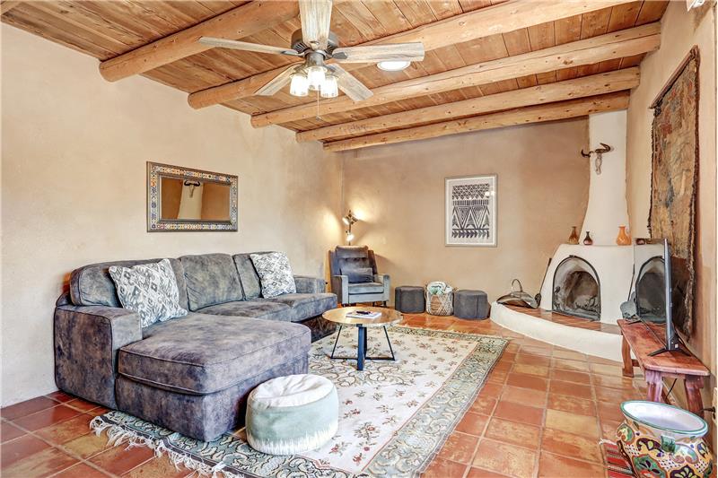 
                            Property Image 7