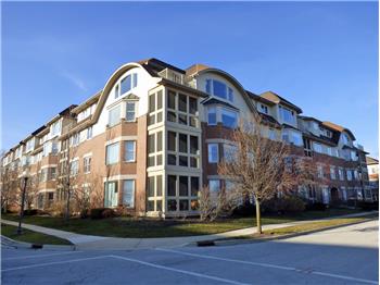 Primary listing photos for listing ID 581409