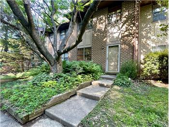 2004 Headlands Cir, Reston, VA