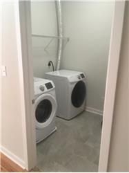 Primary listing photos for listing ID 580963