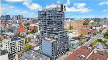 Primary listing photos for listing ID 642899