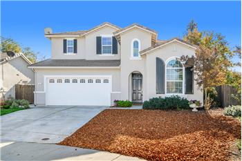 Primary listing photos for listing ID 592917