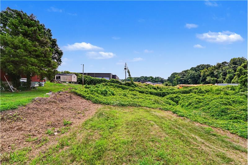 
                            Property Image 25