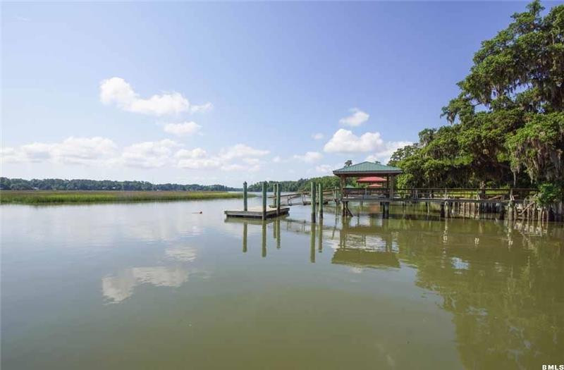 Community Dock