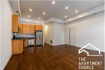 Primary listing photos for listing ID 643223