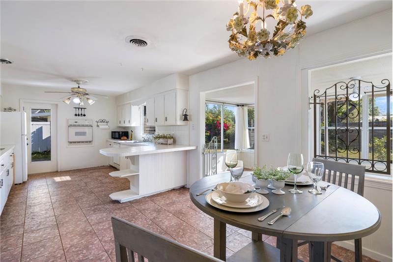 Eat in Kitchen