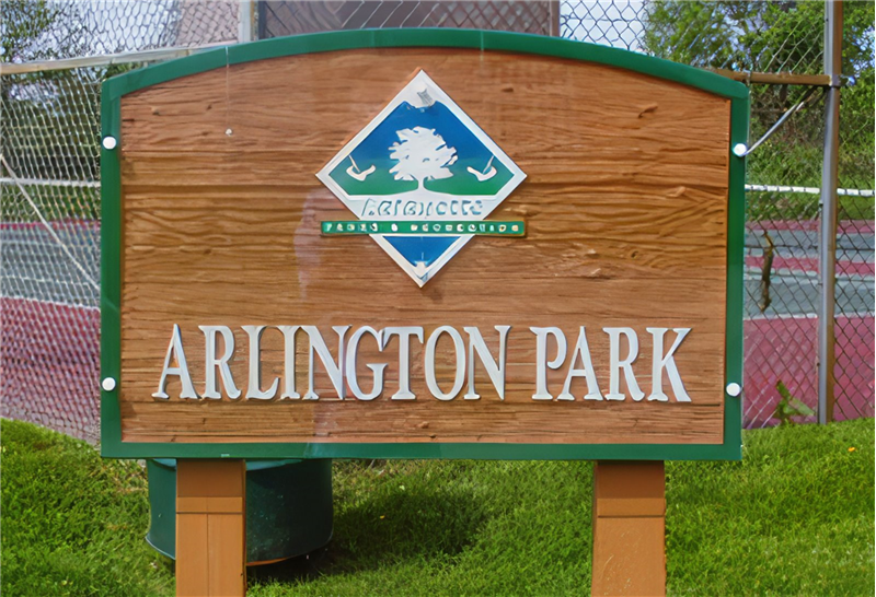 .5 miles from Arlington Park